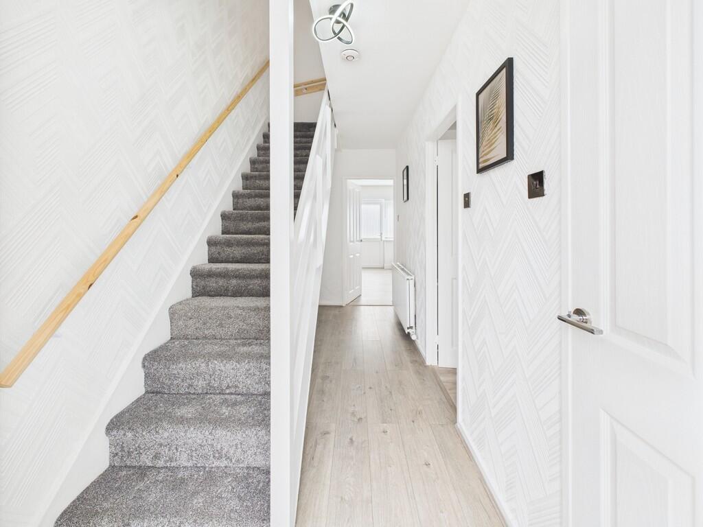 CAM02854G0-PR0425...