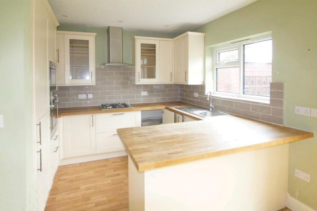 105152_0628_HRT06...