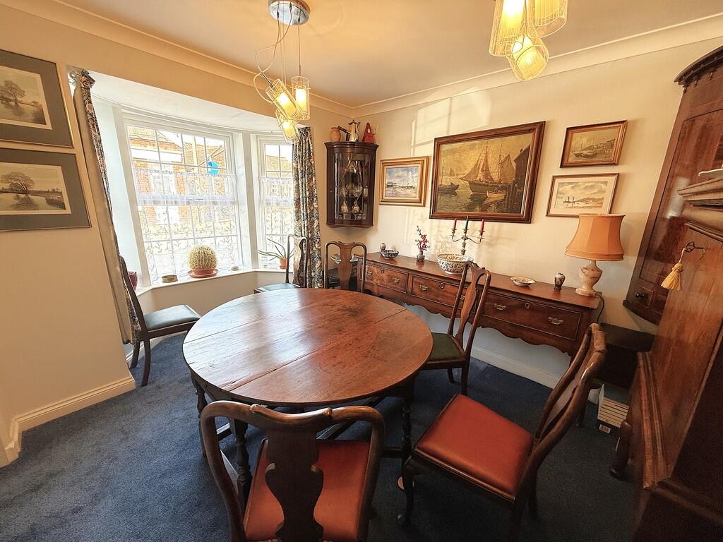 DINING ROOM 1