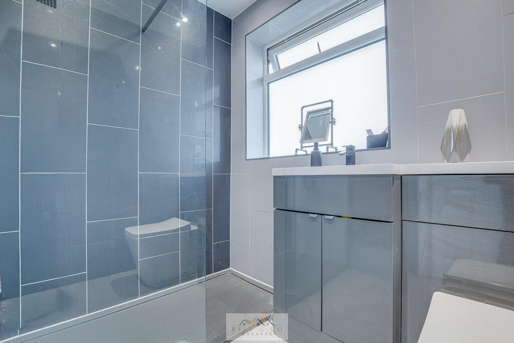 Bathroom 1.1