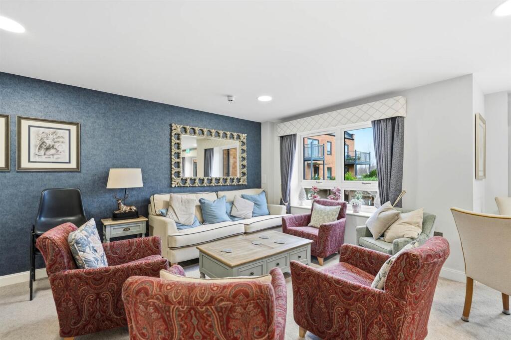 Coralie Court Building