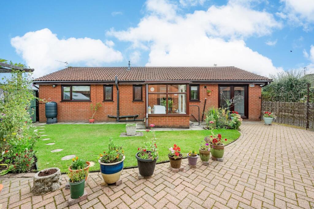 1 Chelwood Close External-7.jpg