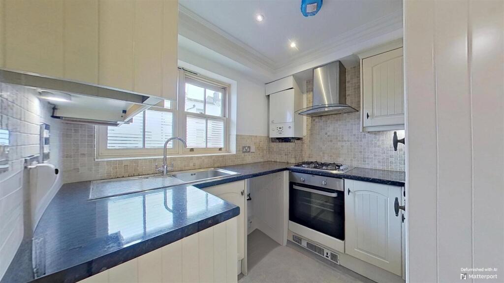 32-Trinity-Place-07032025_101838_defurnished.jpg