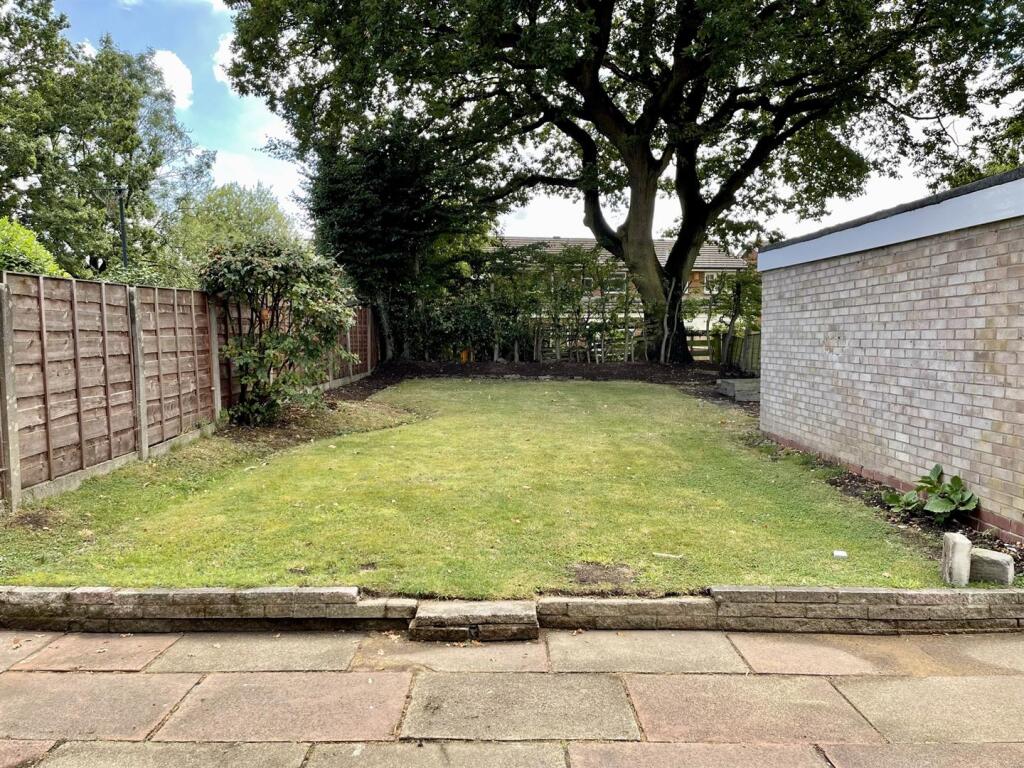 66 Seal Road Garden.jpeg