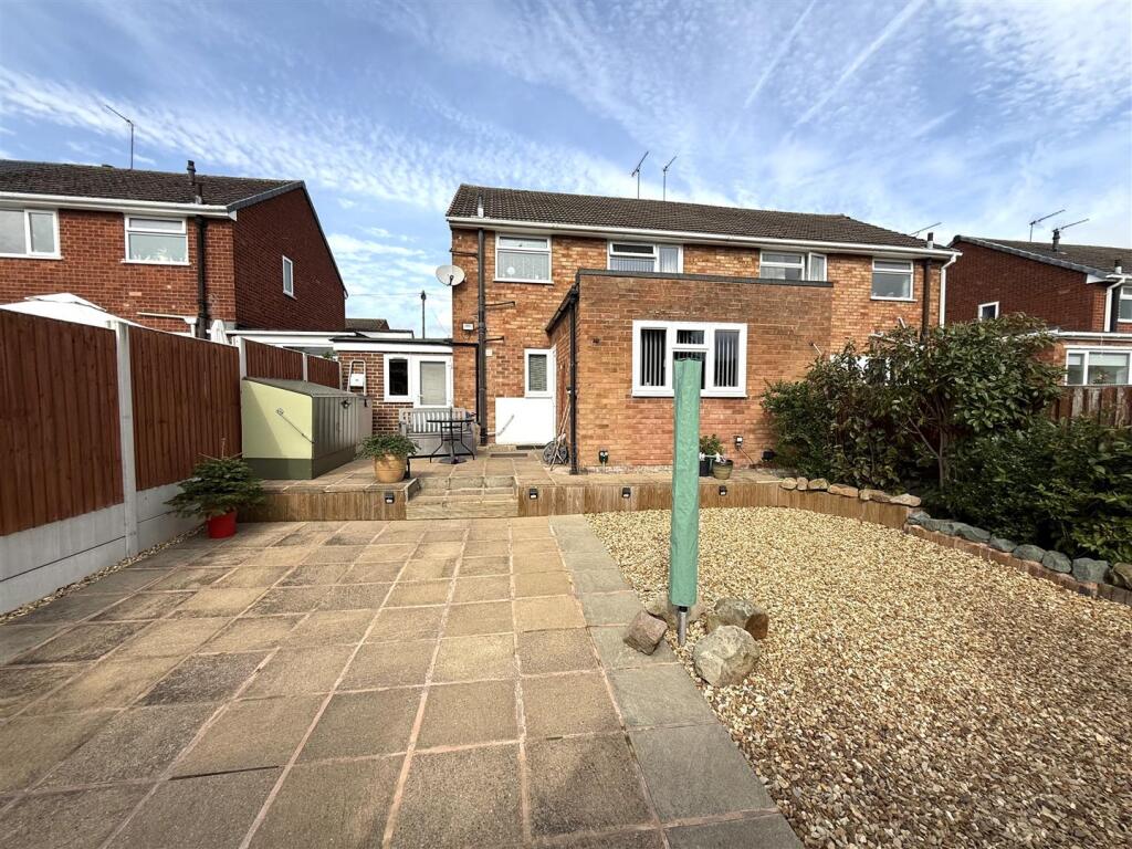 61 leahhall rear 2.jpeg