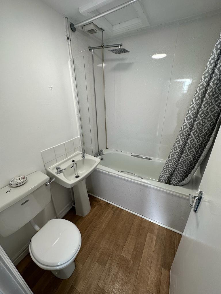 Flat 16  Venetian Villas, Hathersage Road, M13 0FE