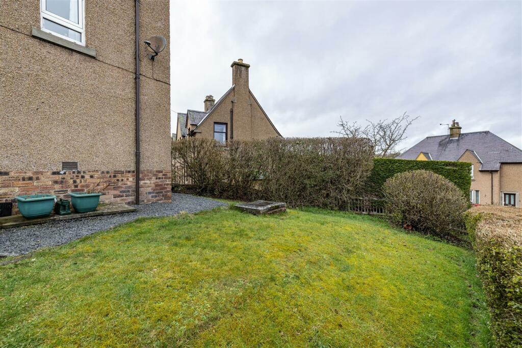 24 Roxburghe Place Newtown 03.JPG