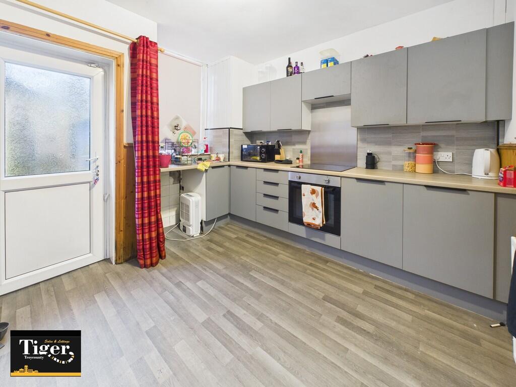 CAM02176G0-PR0778...