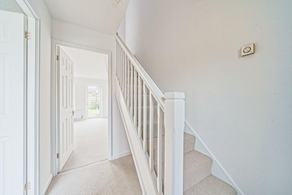 24 JONES CLOSE - PHOTOCB X MT 20.jpg