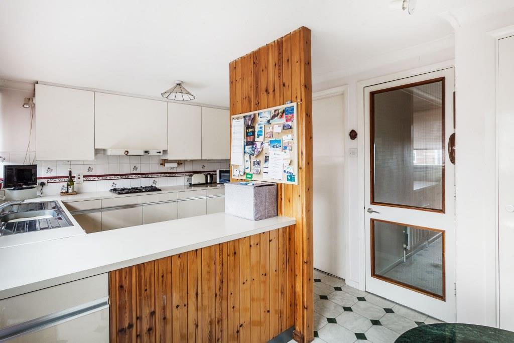 Kitchen altern.jpg