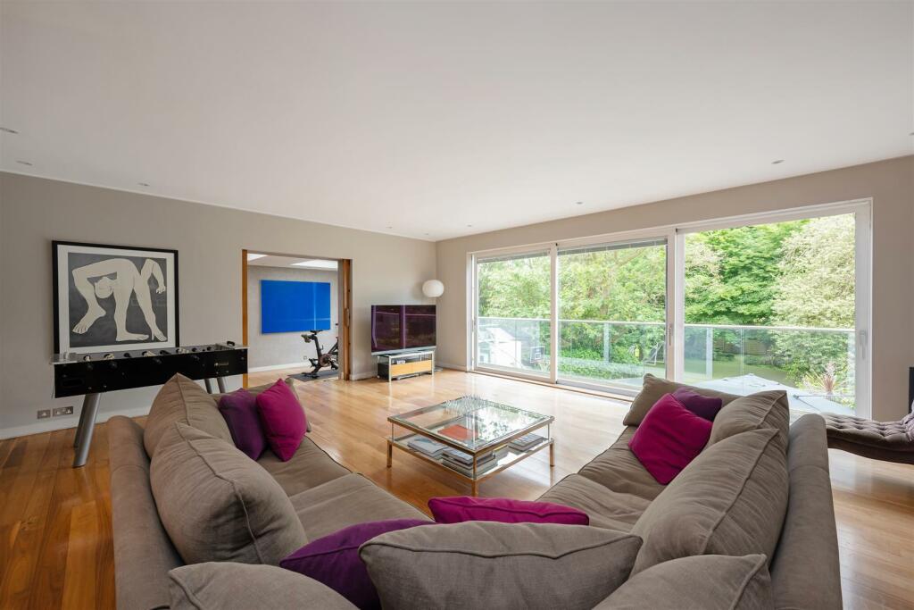 141 Hamilton Terrace Lo-18.jpg