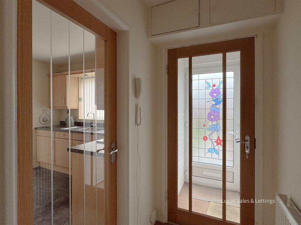 47 Pennine Way Kettering-05.jpg