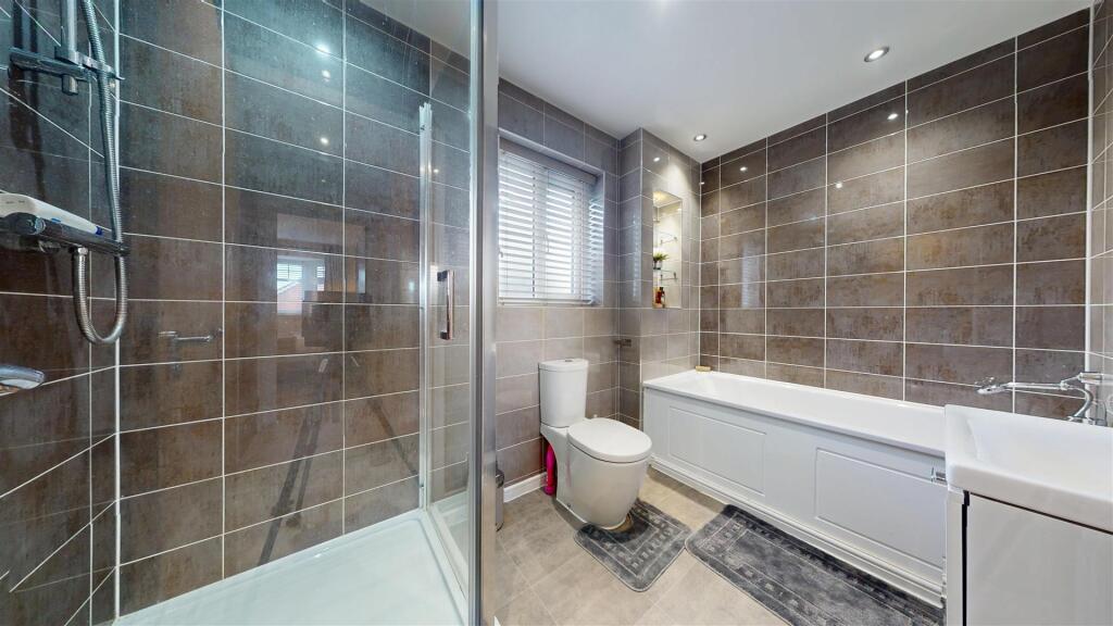 Cherwell Avenue Bathroom
