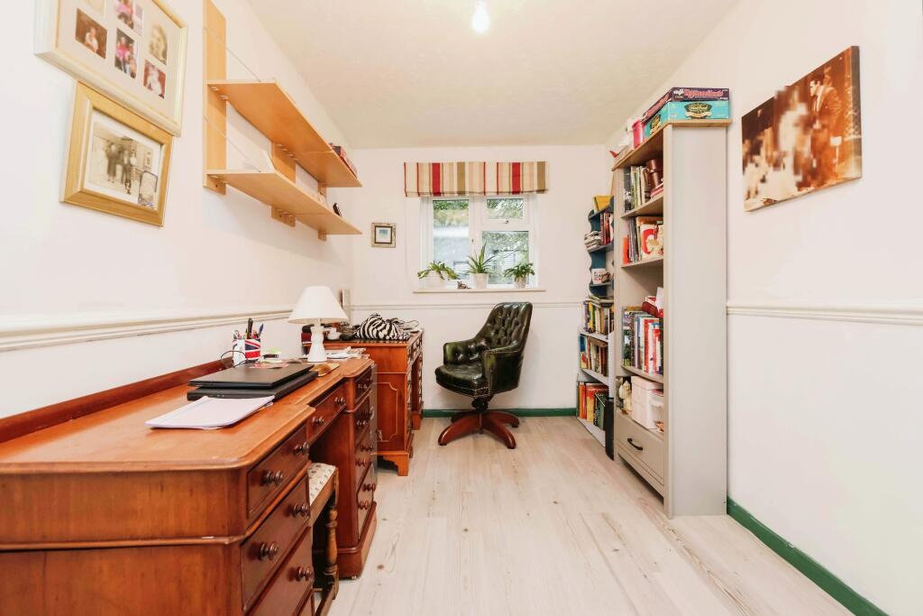 23gardenstilesgardenstilespershorewr101jw-19