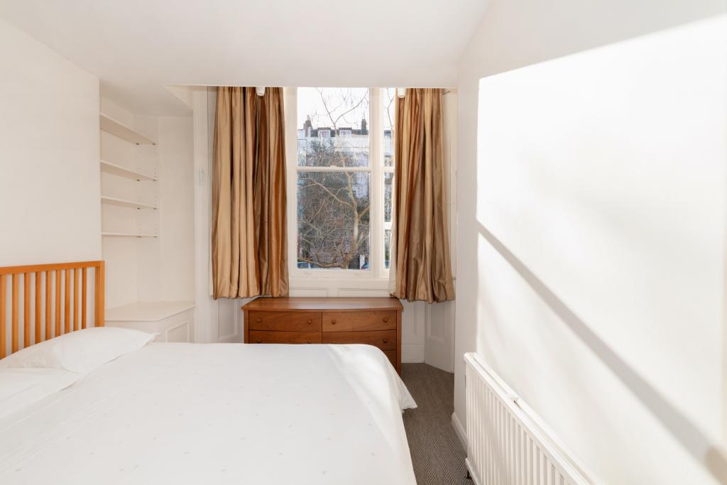 Ledbury LGF, 74, W11