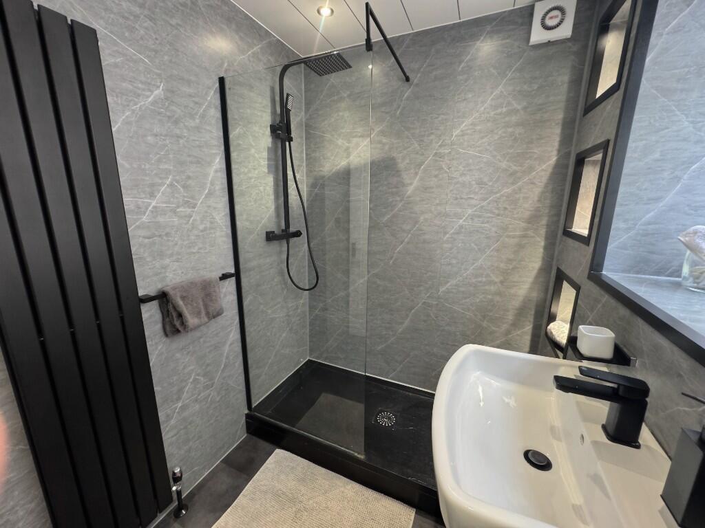 Shower-room 1