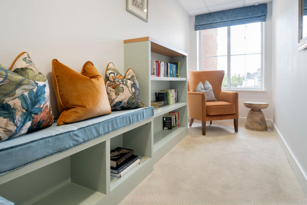 Knox Court - Communal Library Area 