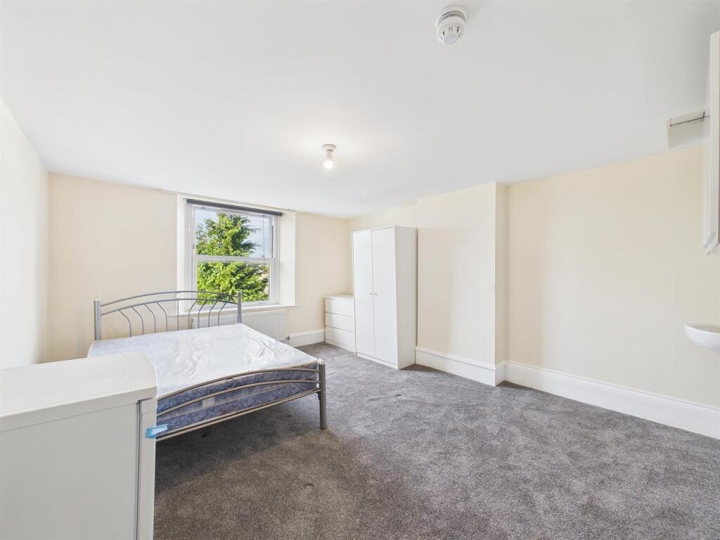 14 - Substantial Four Storey Building For Sale, So