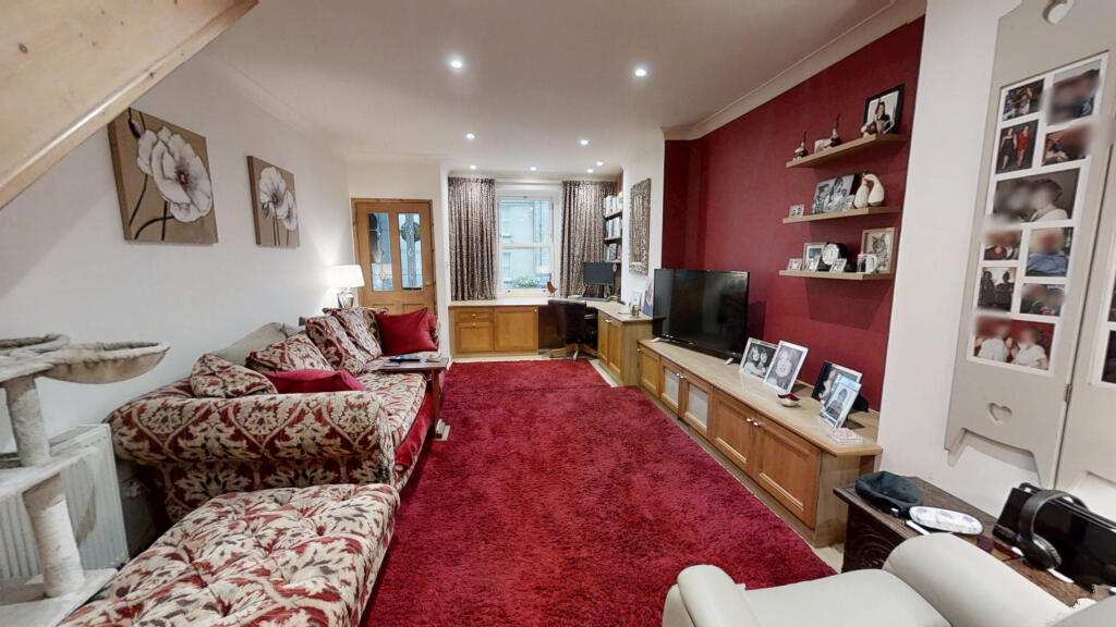 Reforne-Portland-Dorset-UK-12082025_140827