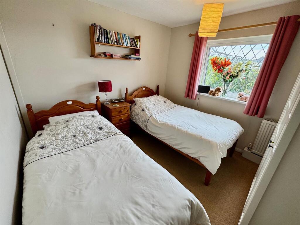 Bedroom 2.jpg