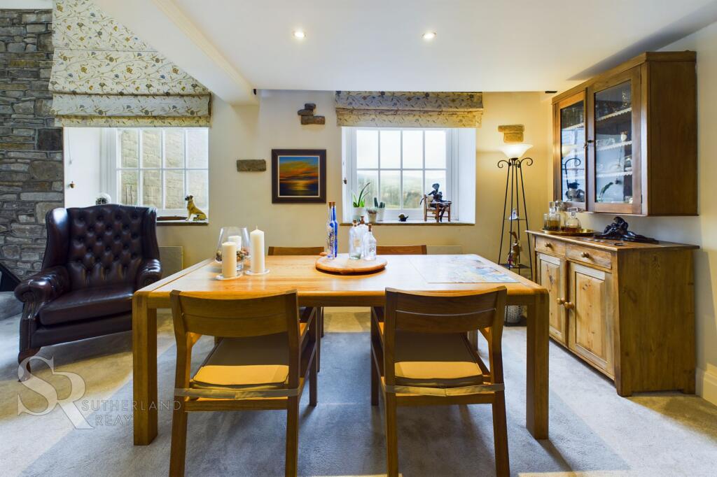 Lounge / Dining Room