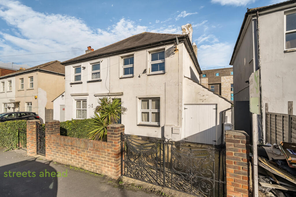 69c21517-215b-4d8...