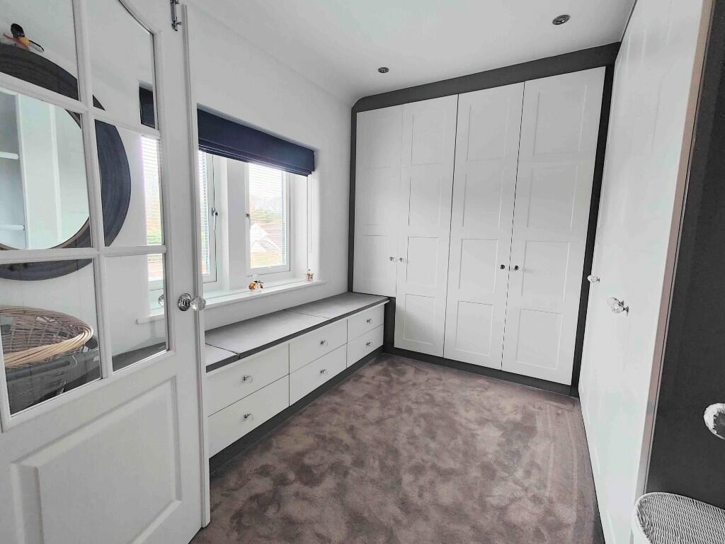 Walk In Wardrobe