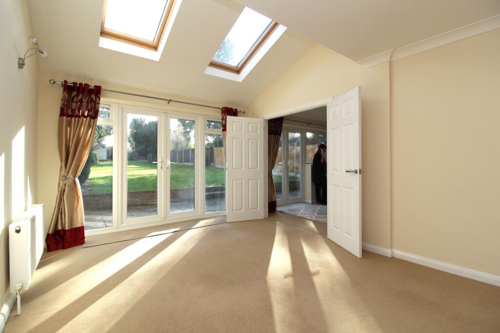 Rear Lounge View 1