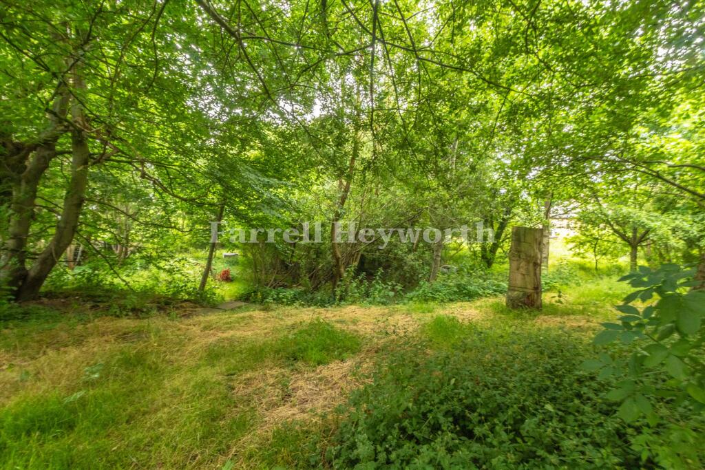 Private Resident woo