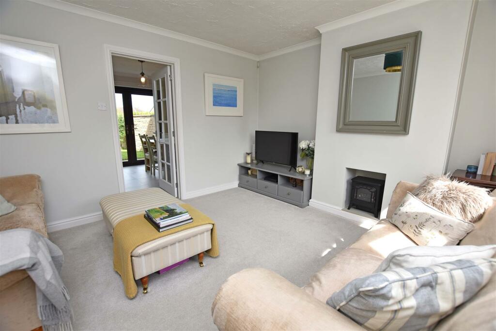 Living Room II.JPG