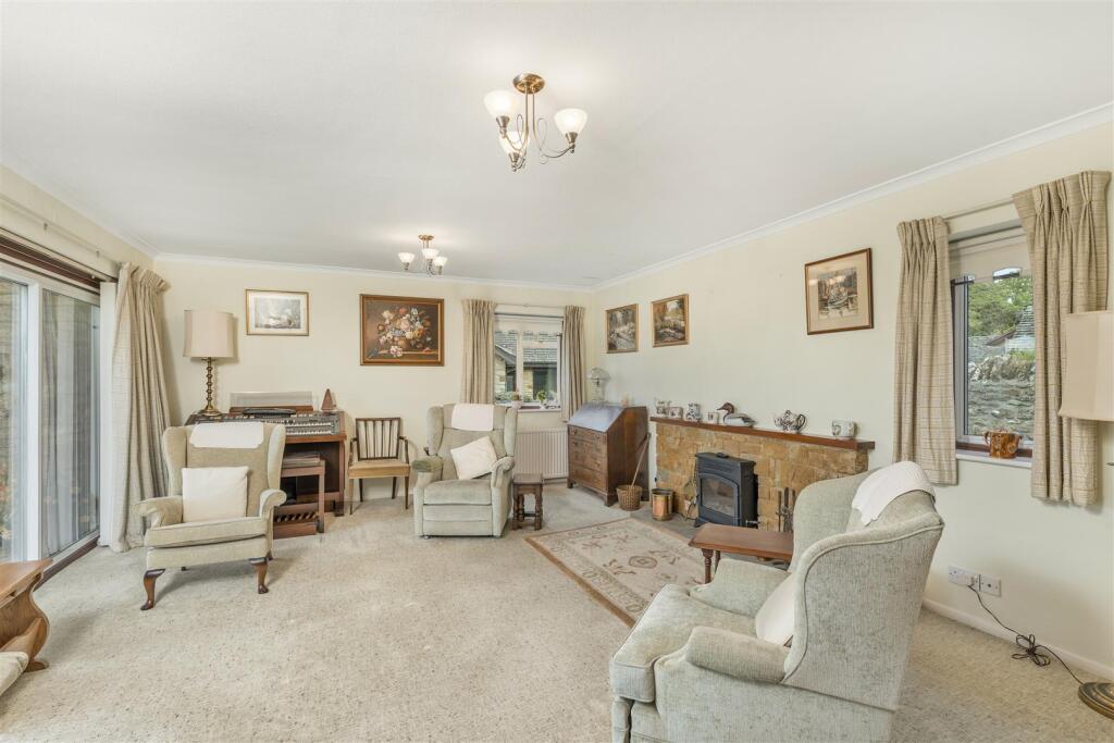11 Holland Rise, Kings Sutton-15.jpg