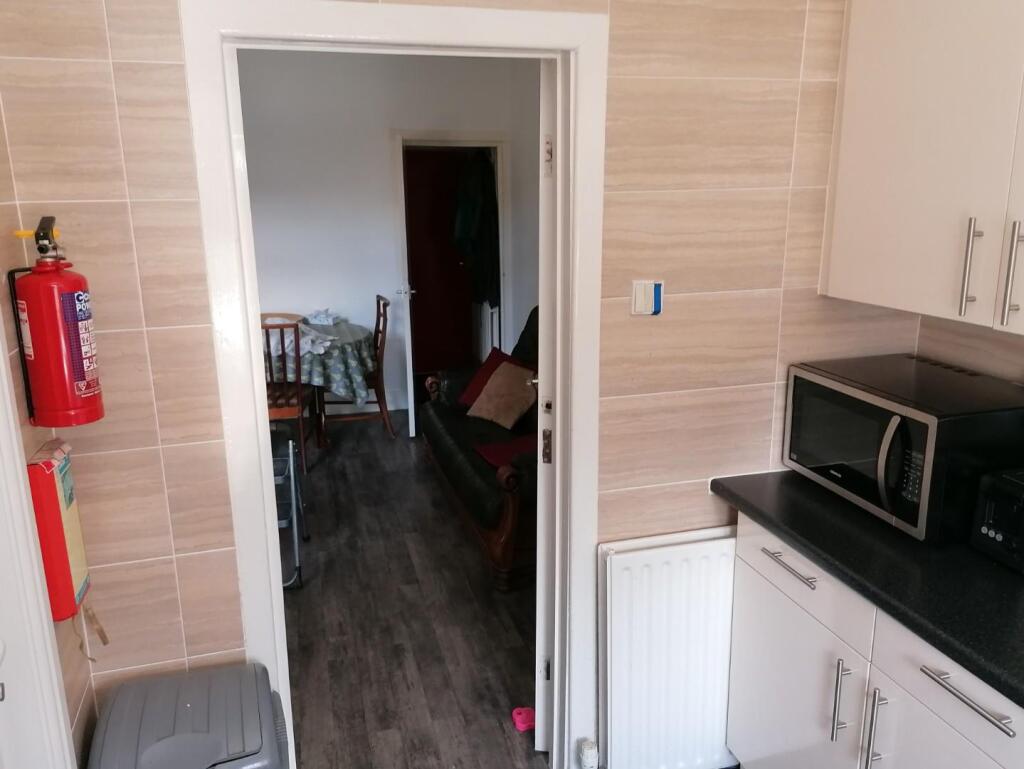 459 Springvale Road - Kitchen 2.jpg