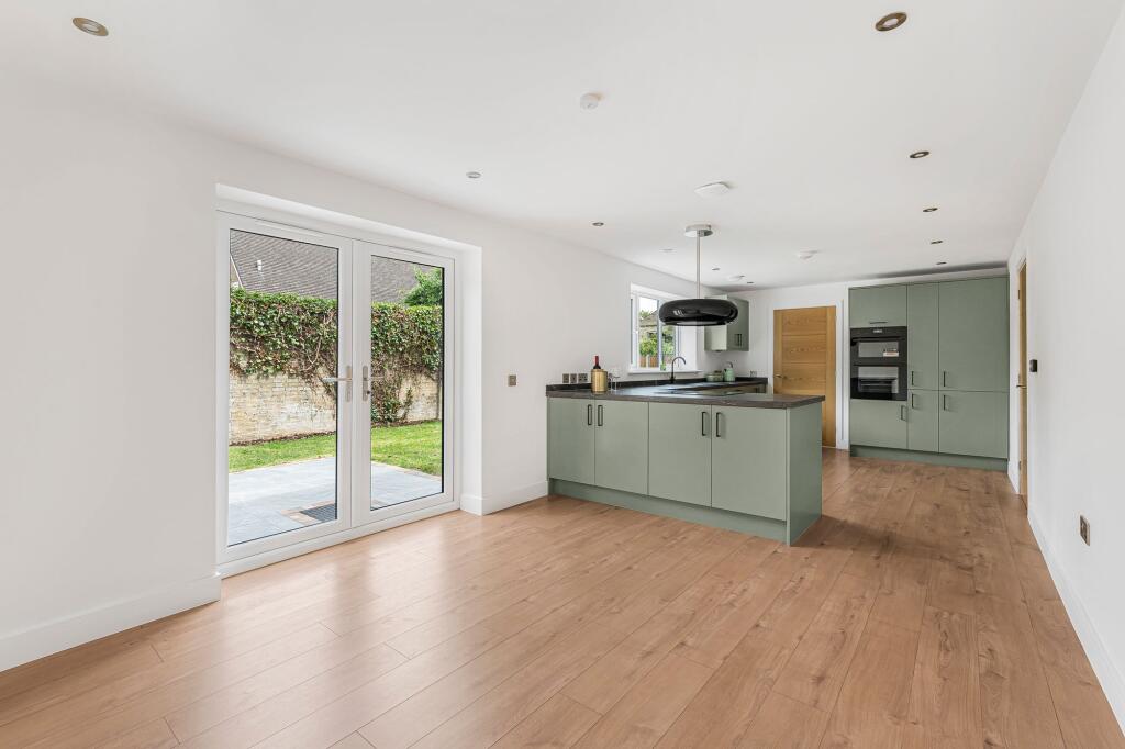 Kitchen / Dining Room