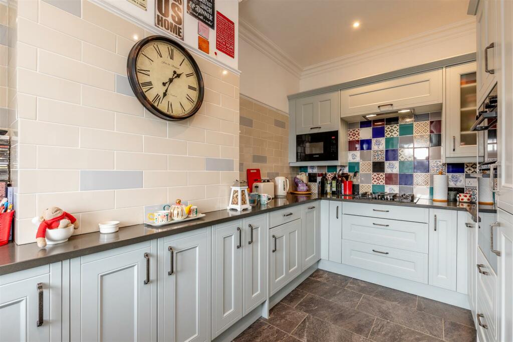 Henleaze Road, Henleaze Kitchen 5.jpg