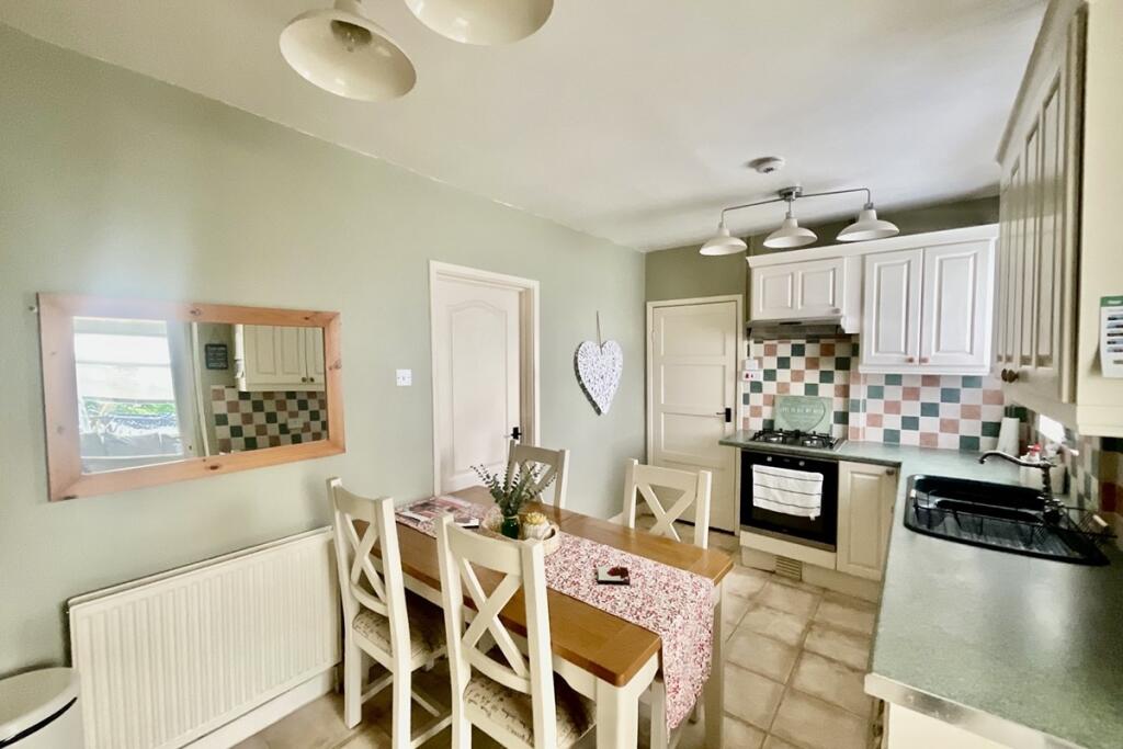 Dining Kitchen 