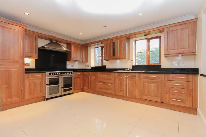 Kitchen (2)