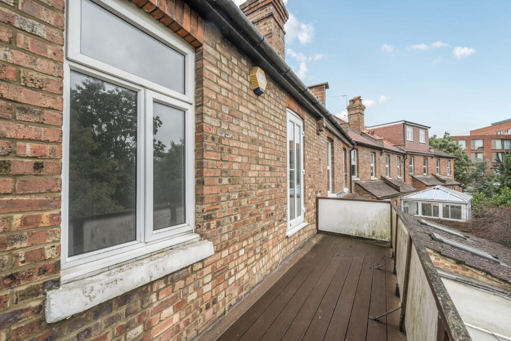 1357005-3-68cbaec...