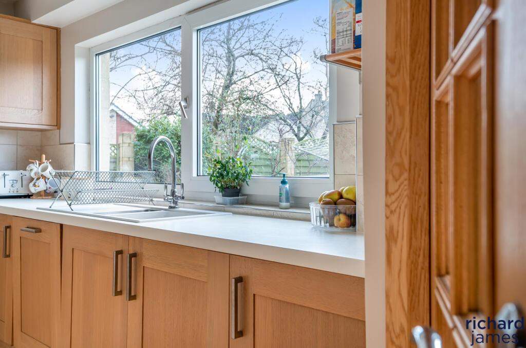 7a8c94ec-57c7-427...