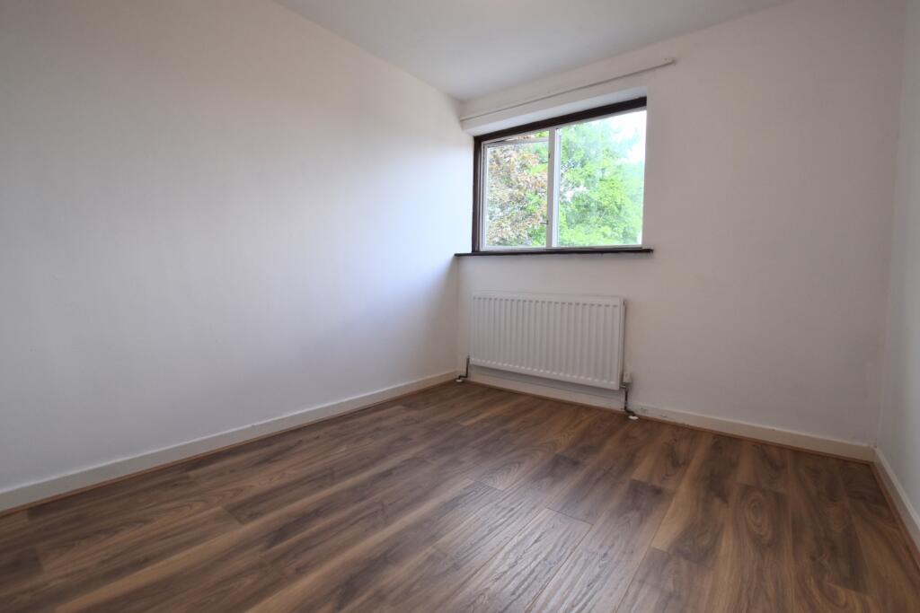 15 Buckingham Gate bedroom