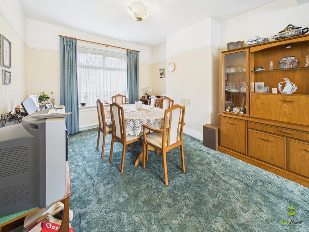 Presented by Clinton at EweMove Bexleyheath and Da