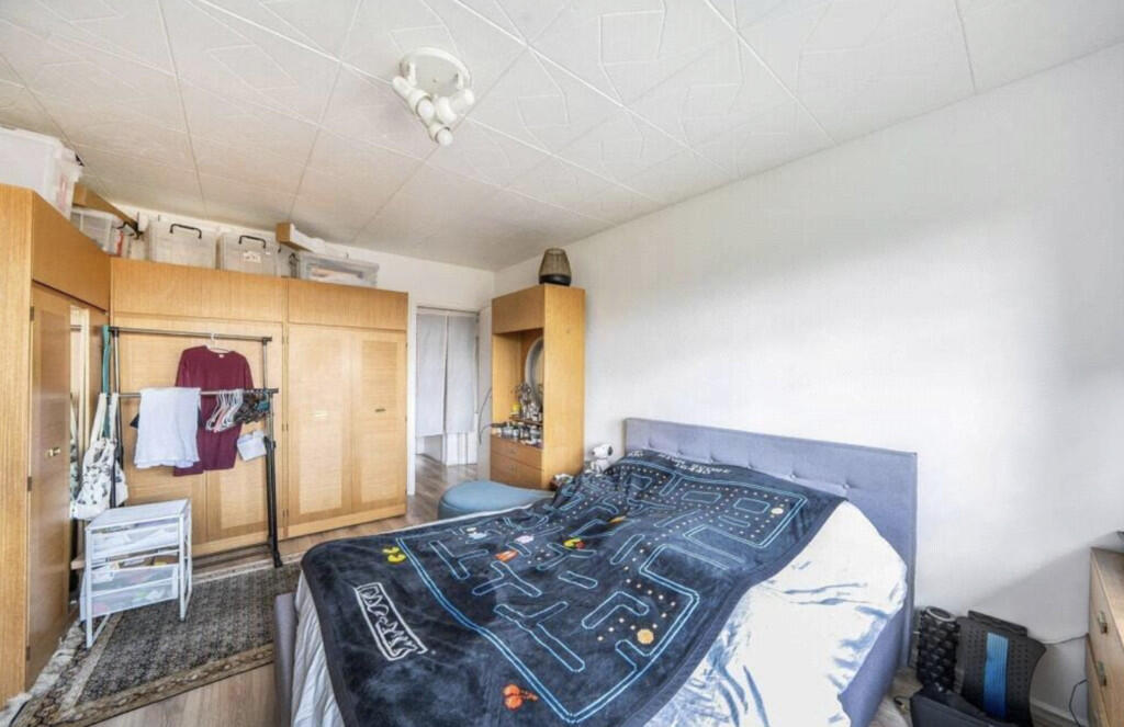 Screenshot 2025-0...