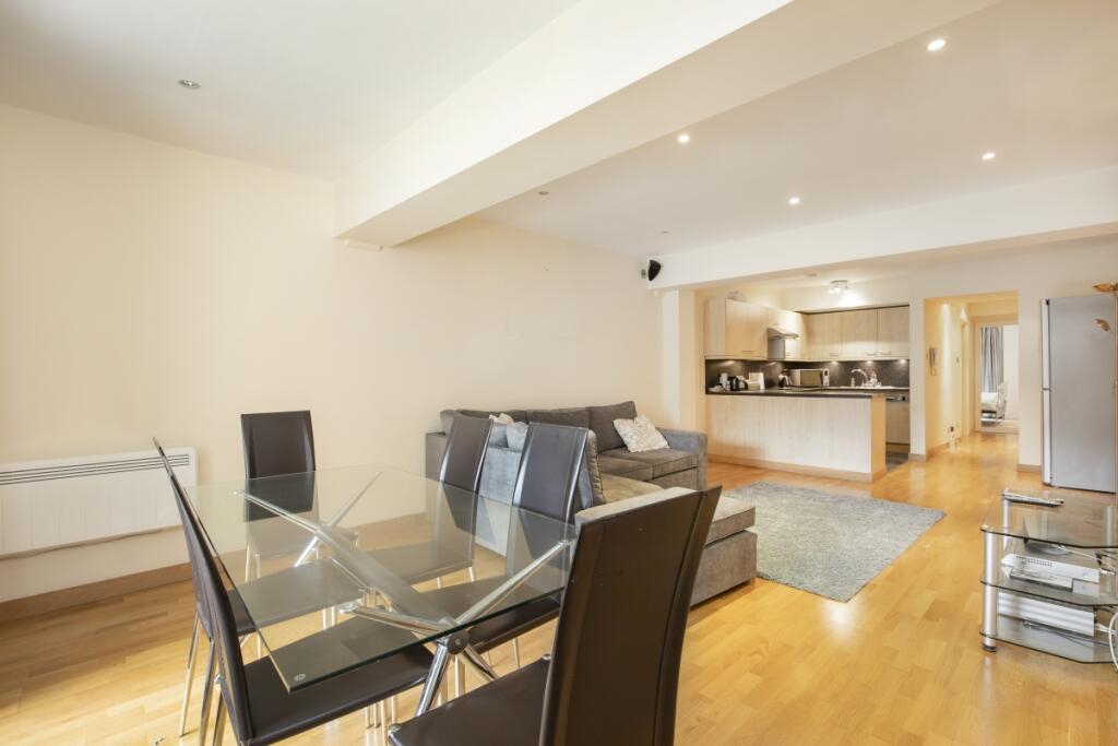 Eagle Wharf 19 - ...
