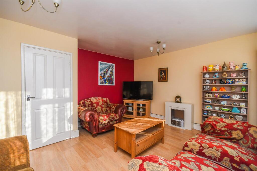6 Upper Vauxhall - Reception Room.jpg