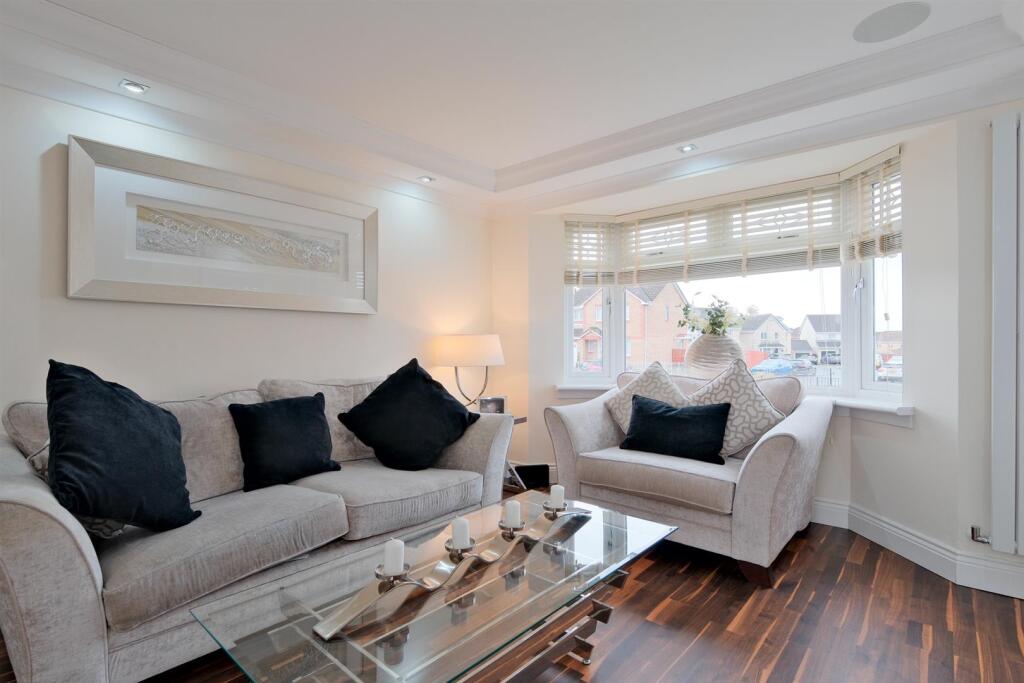 006-25 Beauly Crescent, Wishaw ML2 8EG.jpg