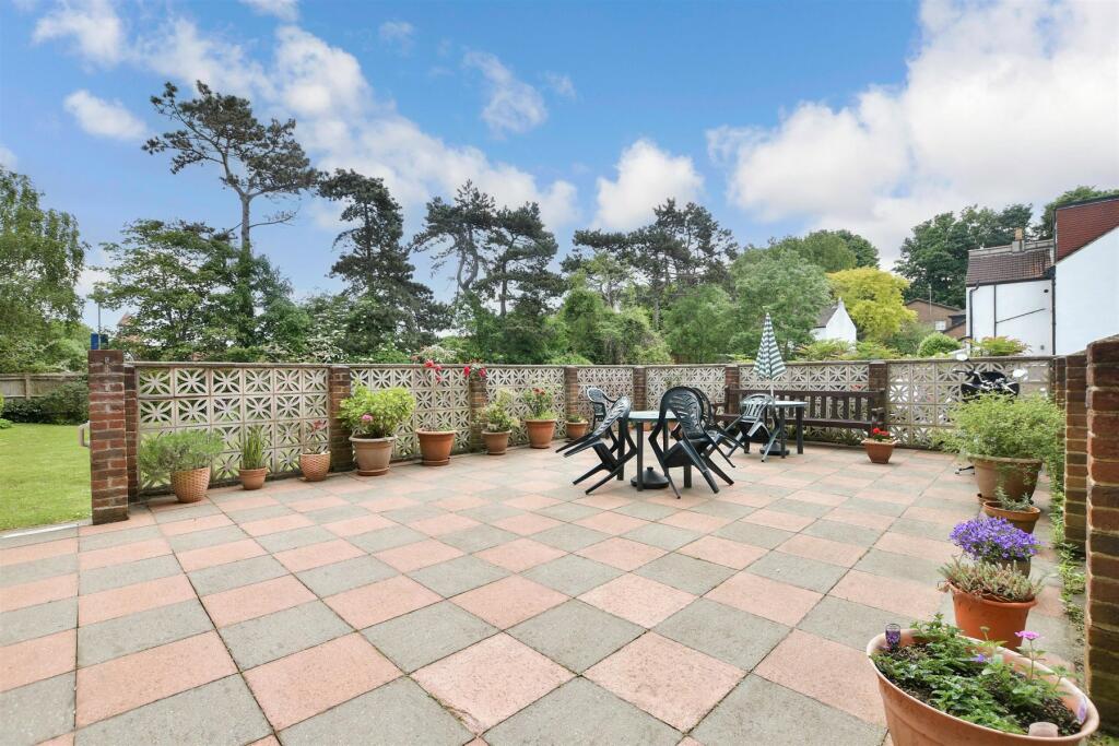 Patio / Decking