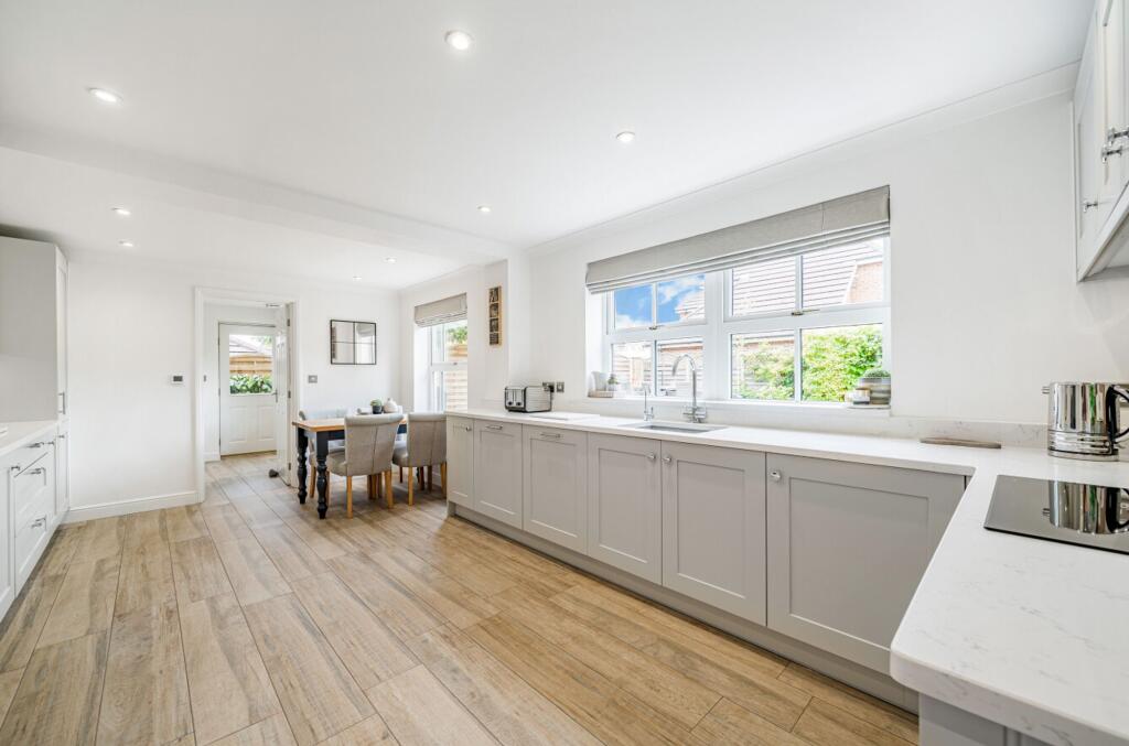 Kitchen/Breakfast Room