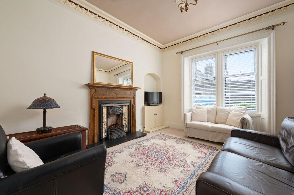 Ronald Place, Riverside, Stirling, FK8