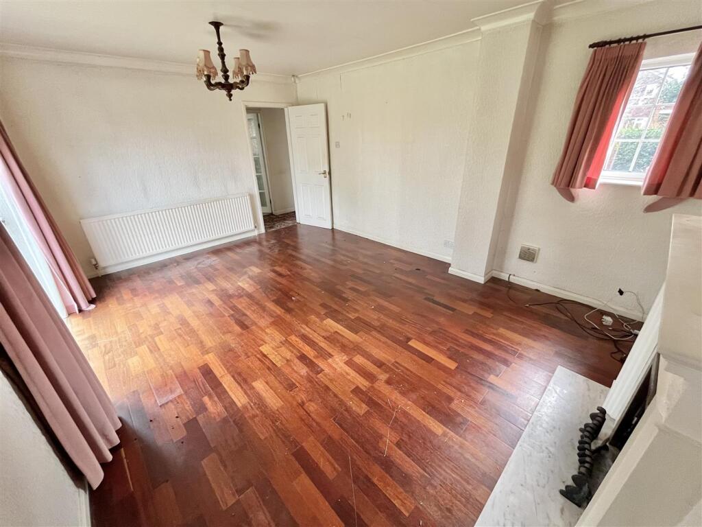 Dining Room Aspect 3