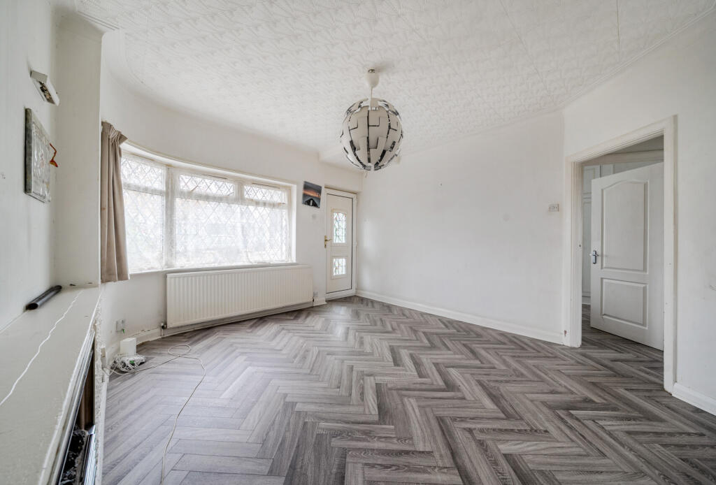 1364843-6-68e653c...