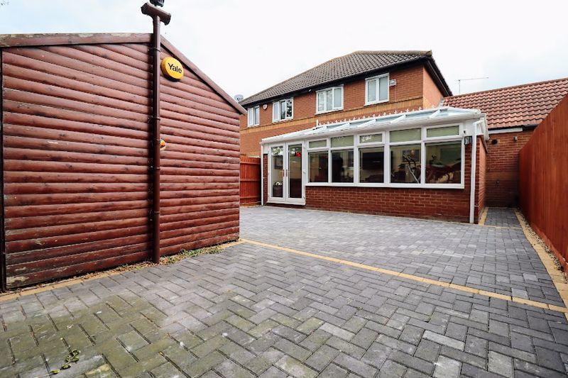 Rear Aspect